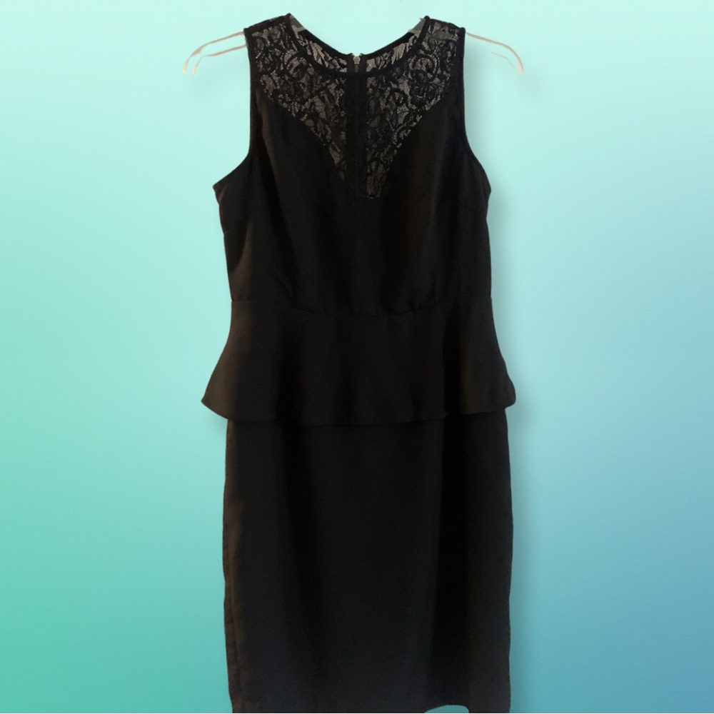 Great black dress that is elegant